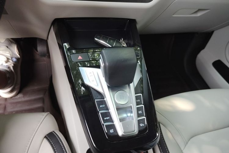 BYD Yuan Pro 2022 #14 BYD Yuan Pro 2022 صورة سيارة #14