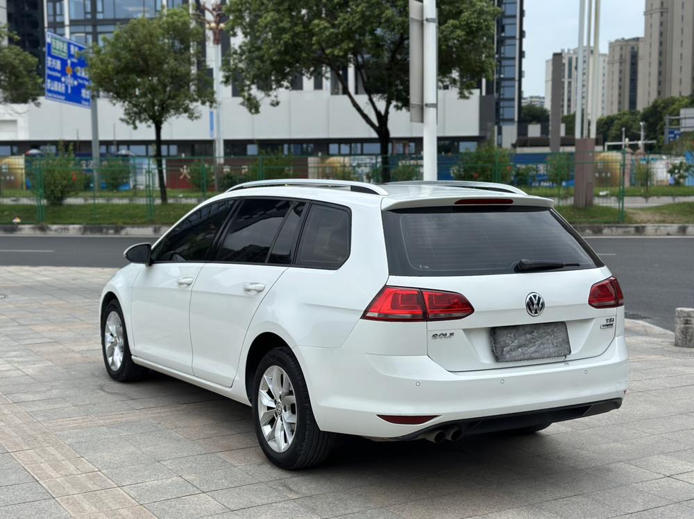 Volkswagen Golf (Imported) 2016 #5 Volkswagen Golf (Imported) 2016 car image #5