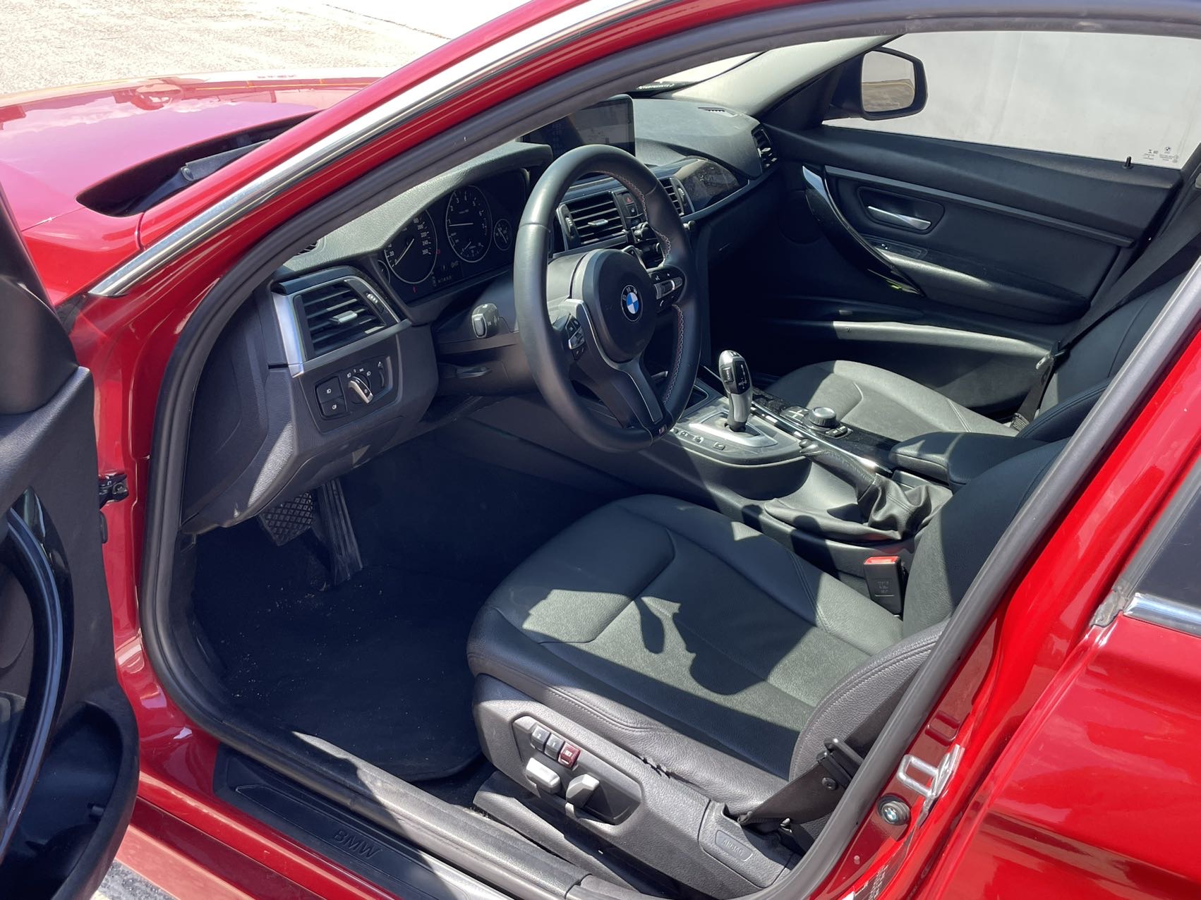BMW 3 Series 2017 #5 BMW 3 Series 2017 car image #5