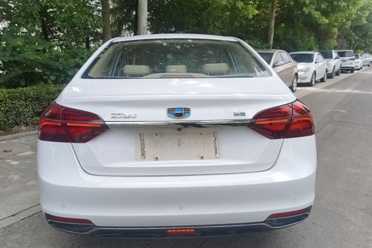 GEELY Emgrand 2019 car image #6