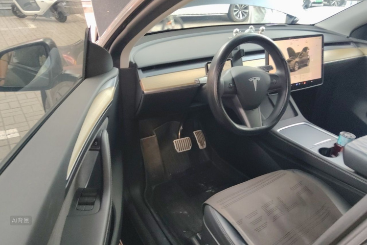 Tesla Model Y 2023 #18 Tesla Model Y 2023 car image #18