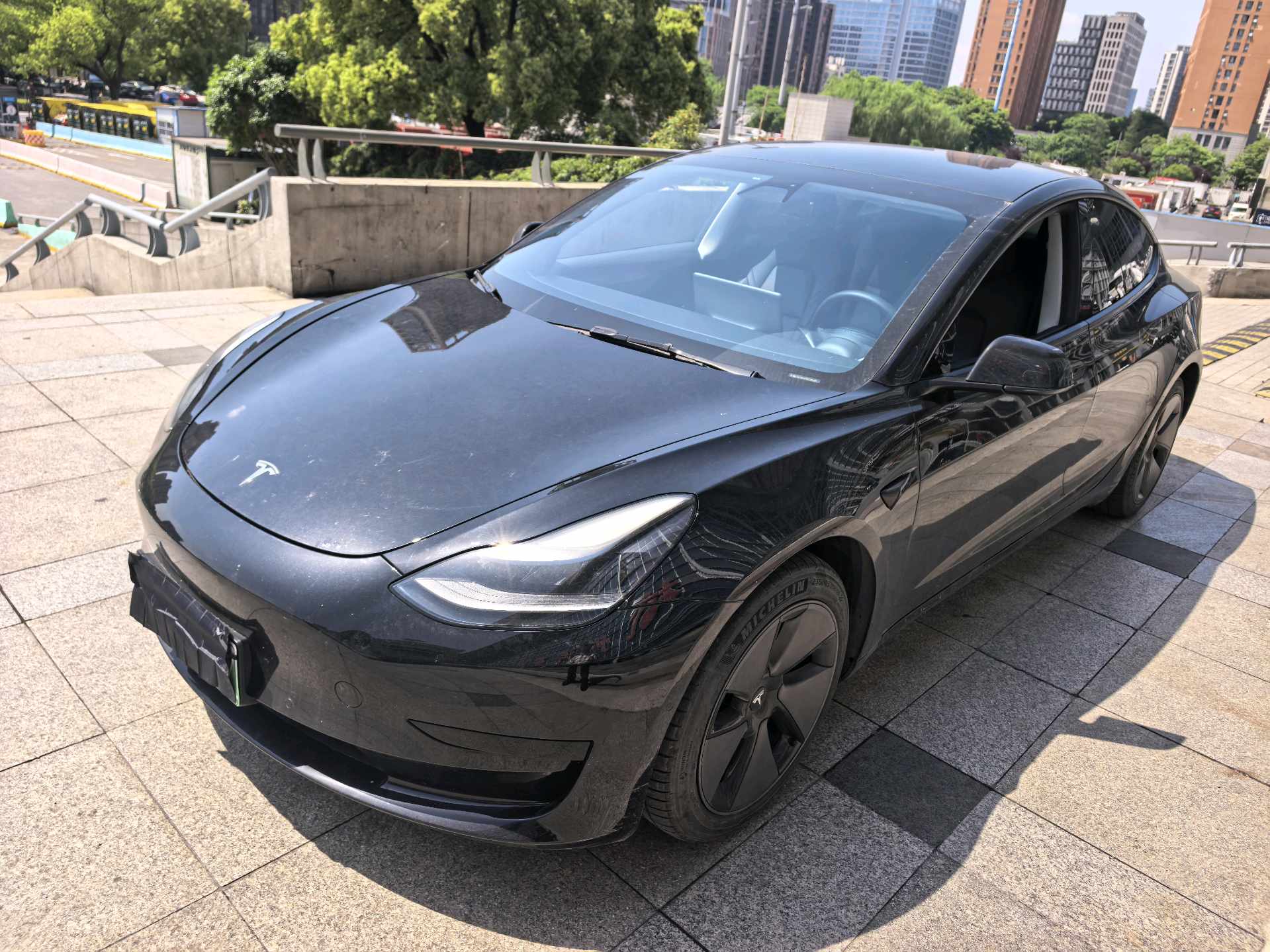 Tesla Model 3 2021 car image 