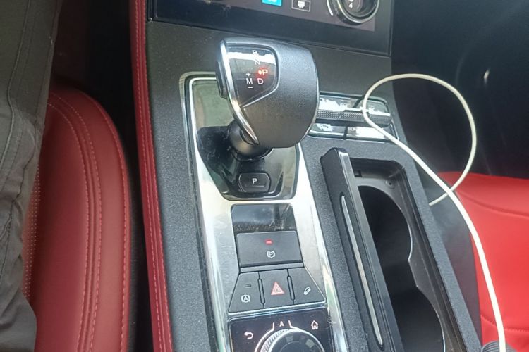 Jetour X70 PLUS 2022 #14 Jetour X70 PLUS 2022 car image #14