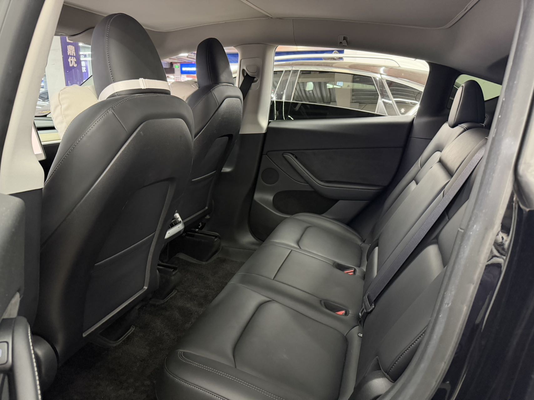 Tesla Model Y 2022 #6 Tesla Model Y 2022 car image #6