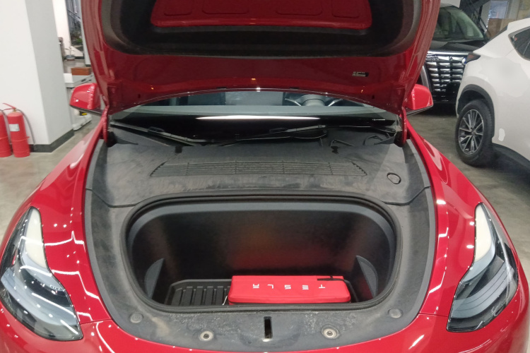 Tesla Model Y 2023 #20 Tesla Model Y 2023 car image #20