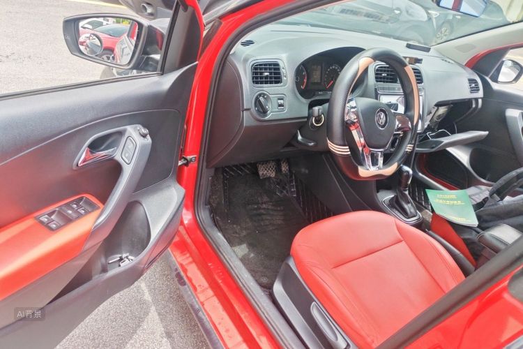 Volkswagen Polo 2018 car image #18