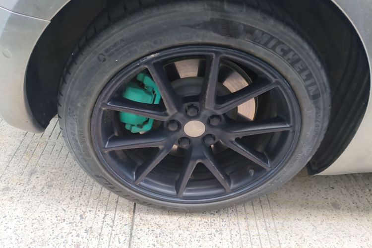 Tesla Model 3 2023 car image #10