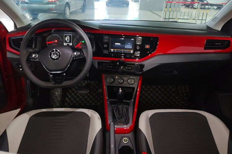 Volkswagen Polo 2020 car image #10
