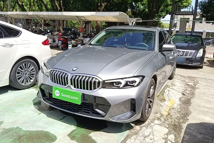 BMW 3 Series 2023 #2 BMW 3 Series 2023 car image #2