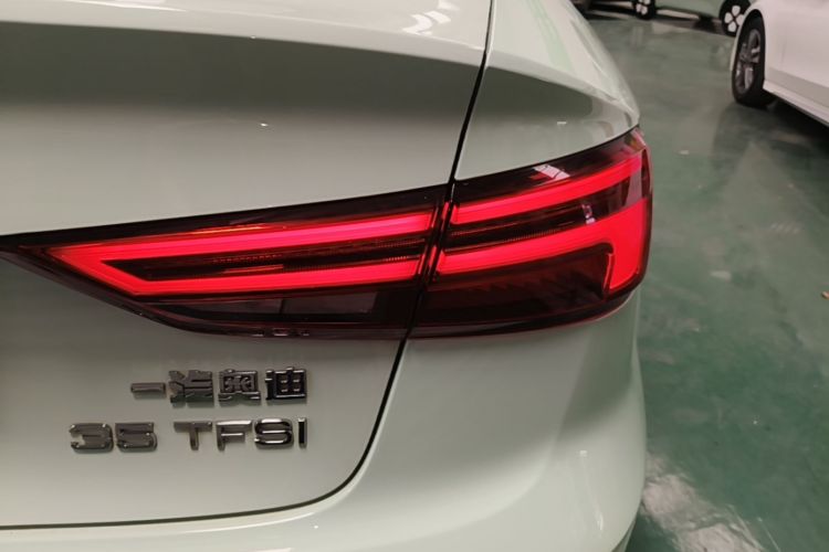 Audi A3 2018 #8 Audi A3 2018 car image #8