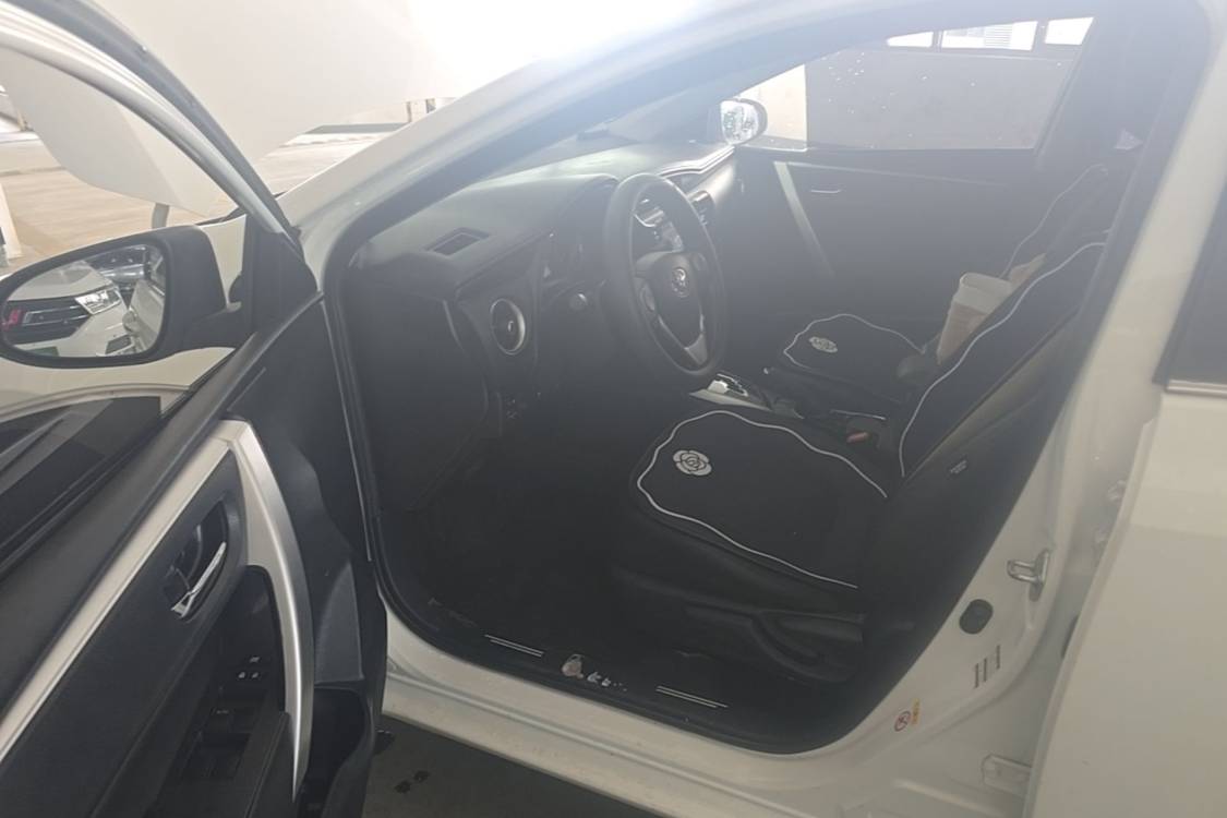 Toyota Corolla 2017 car image #24