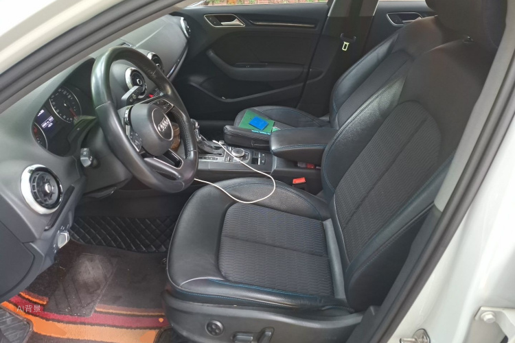 Audi A3 2019 immagine di auto #17