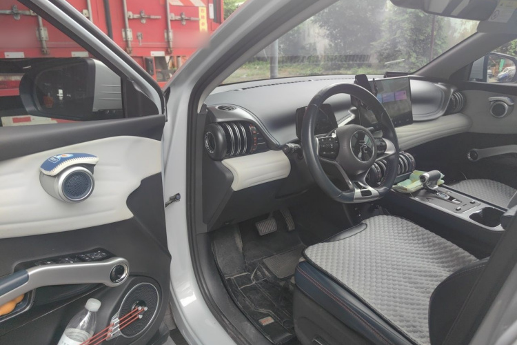 BYD Yuan Plus 2023 immagine di auto #9