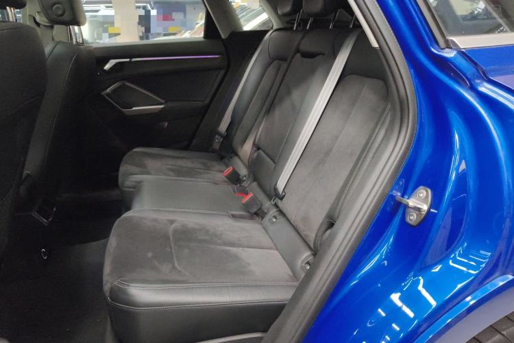 Audi Q3 2020 image de voiture #17