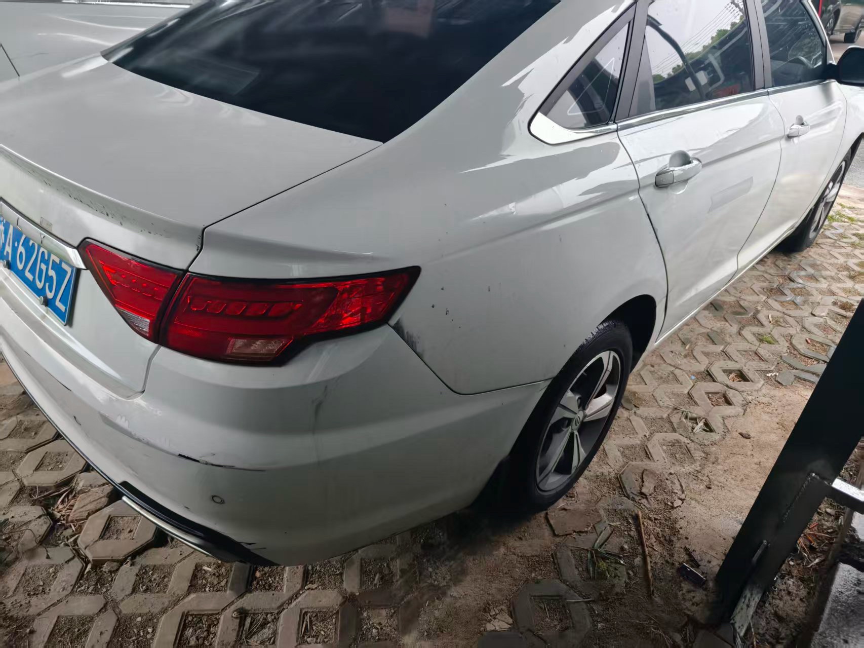 GEELY Emgrand GL 2018 car image #7