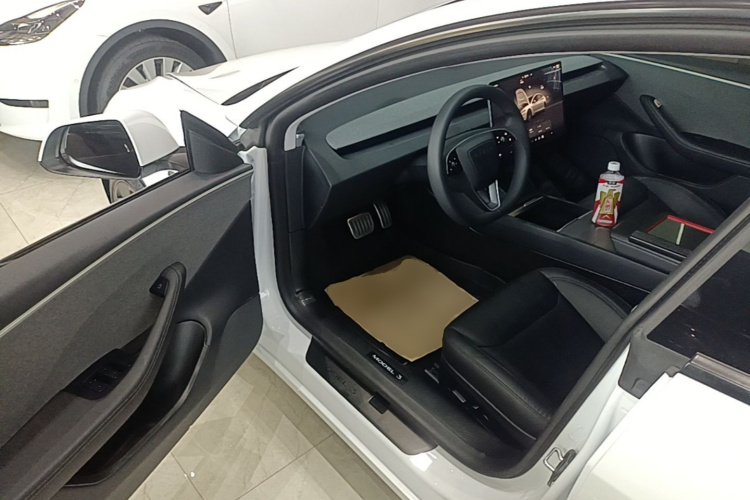 Tesla Model 3 2024 #12 Tesla Model 3 2024 car image #12