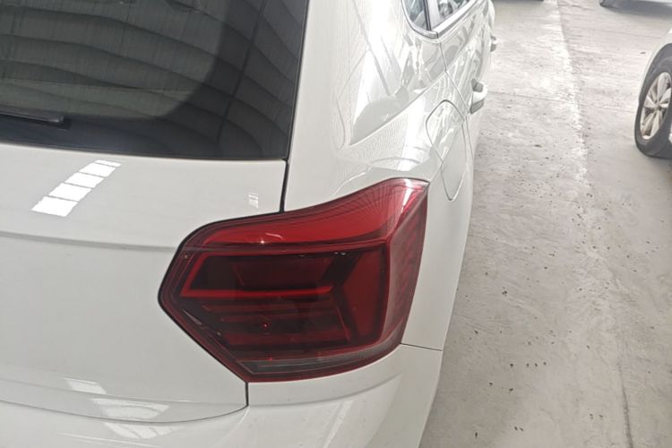 Volkswagen Polo 2023 car image #8