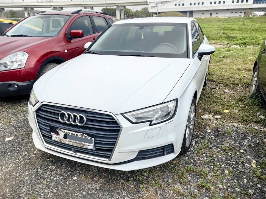 2018 2018 car image