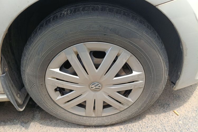 Volkswagen Polo 2016 car image #6