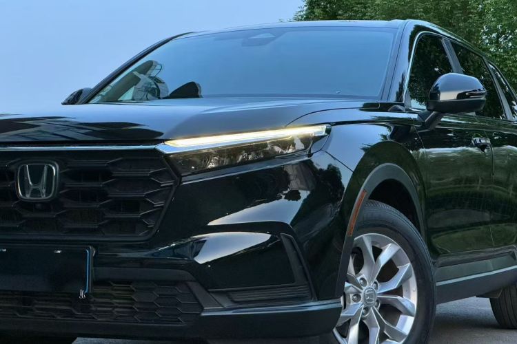 2023 car image #8