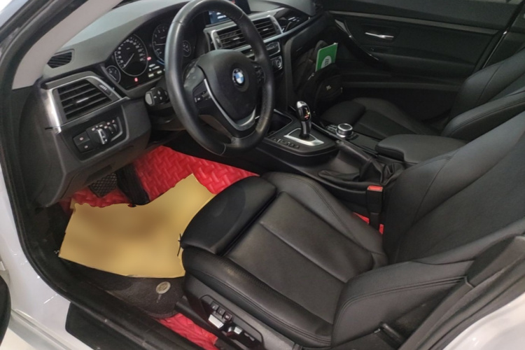 BMW 3 Series GT 2019 #19 BMW 3 Series GT 2019 car image #19
