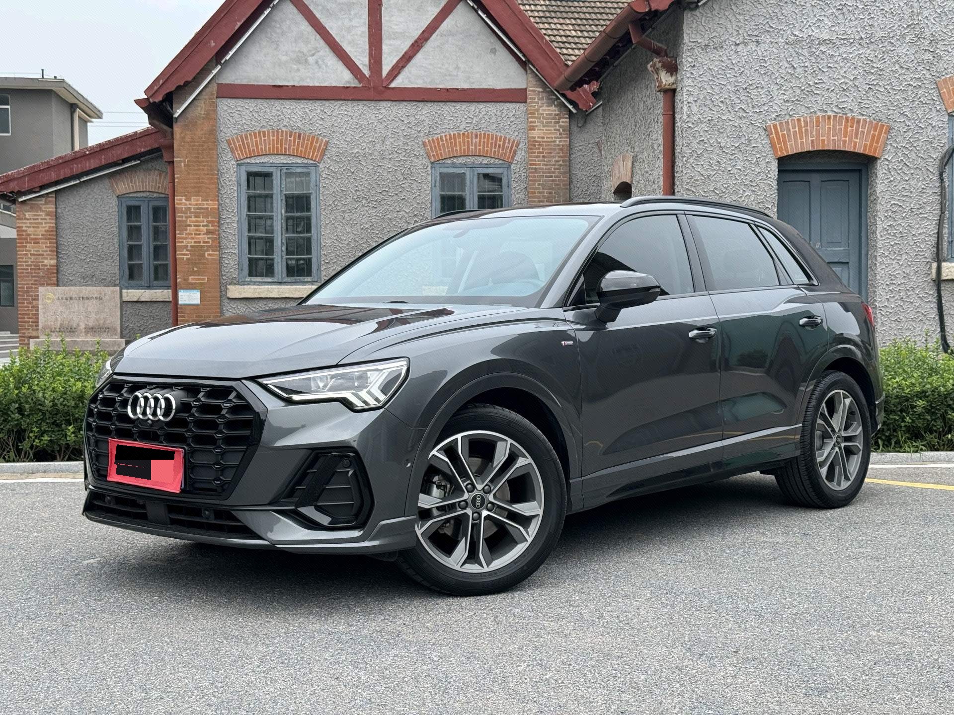 Audi Q3 2023 Audi Q3 2023 car image