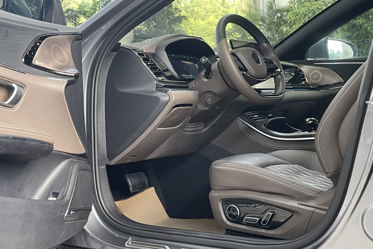 BYD Han 2021 immagine di auto #11