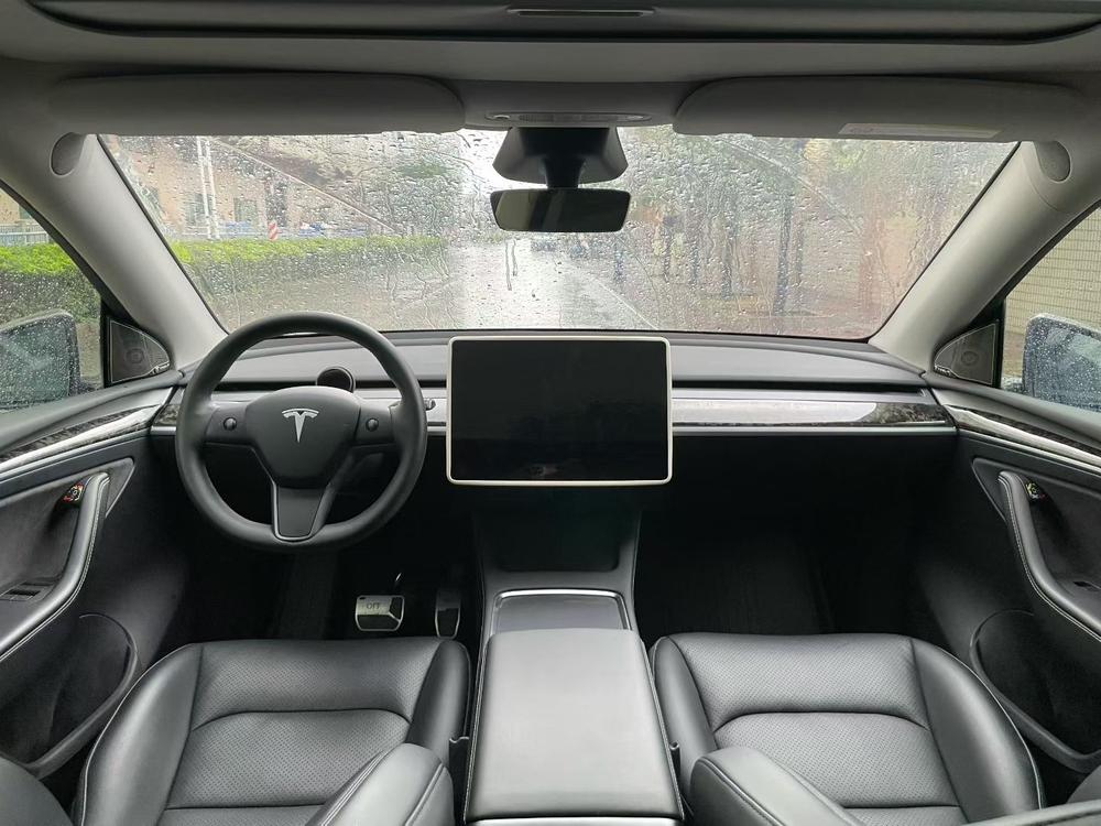 Tesla Model Y 2024 car image #7