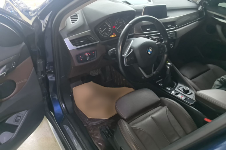 BMW X1 2018 #16 BMW X1 2018 car image #16