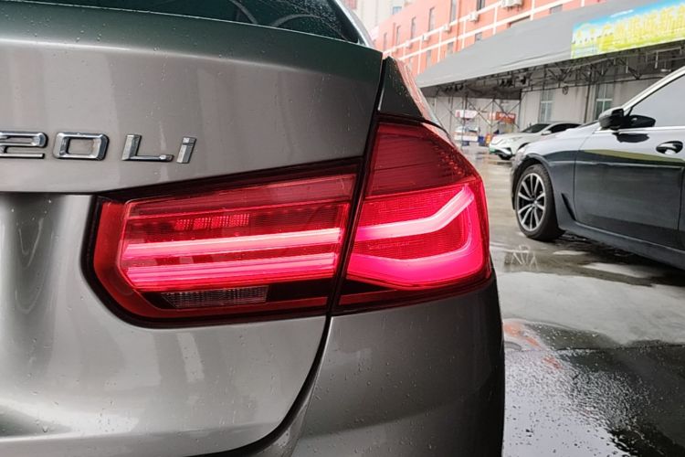 BMW 3 Series 2016 #8 BMW 3 Series 2016 car image #8
