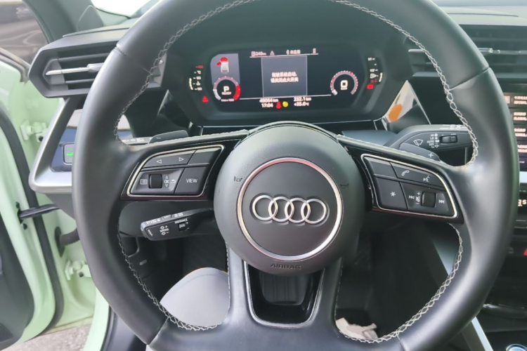 Audi A3 2023 immagine di auto #11