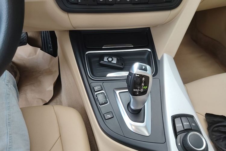 BMW 3 Series 2015 #14 BMW 3 Series 2015 car image #14