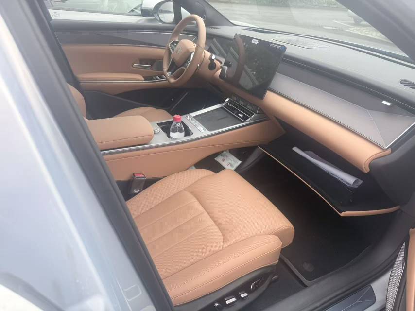 BYD HanL 2025 car image #4