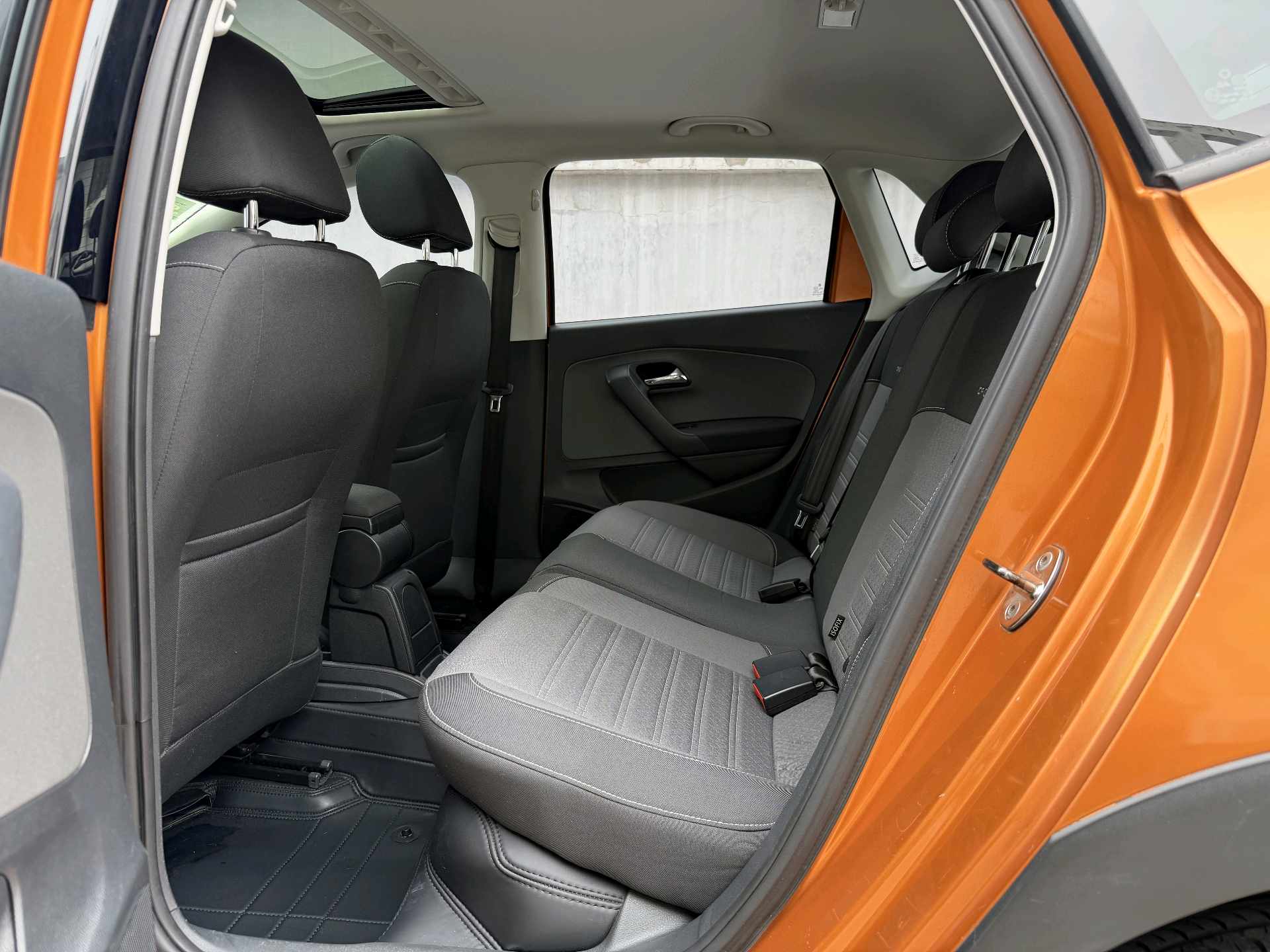 Volkswagen Polo 2015 изображение автомобиля #10