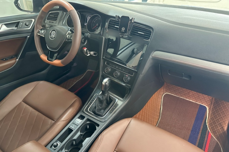 Volkswagen Golf 2020 #19 Volkswagen Golf 2020 car image #19