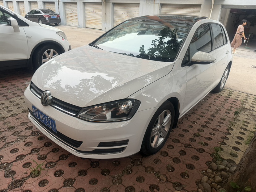 Volkswagen Golf 2016 car image 