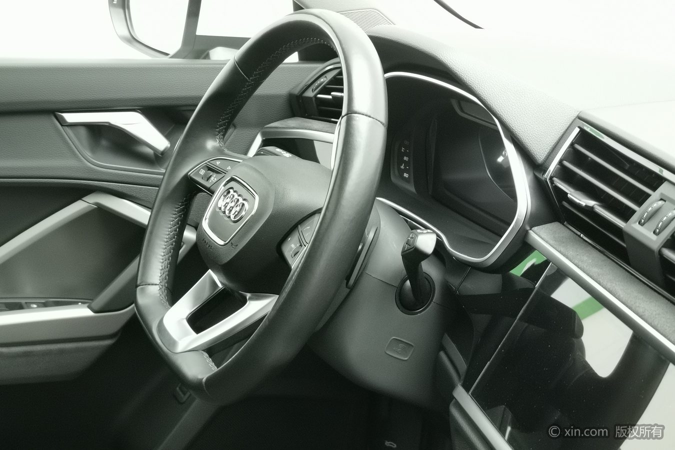 Audi Q3 2023 imagen de coche #23