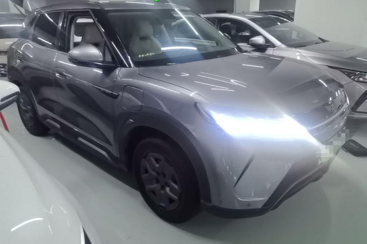 BYD YuanUP 2025 #4 BYD YuanUP 2025 изображение автомобиля #4