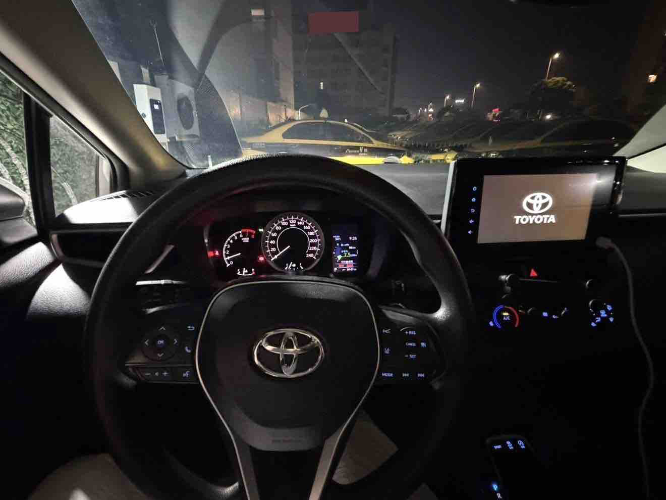 Toyota Corolla 2024 immagine di auto #9