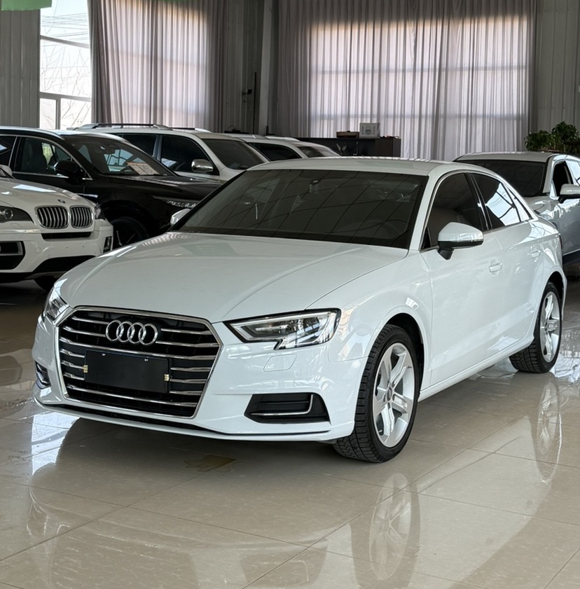 Audi A3 2019 car image 