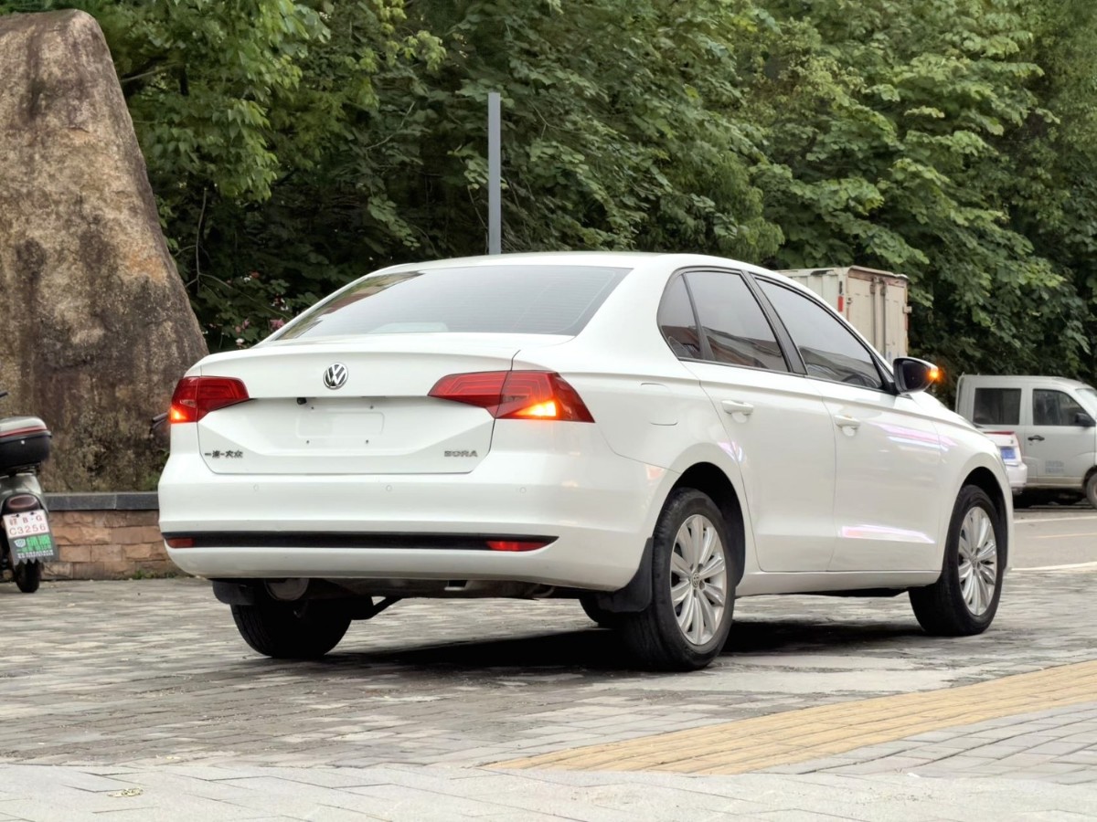 Volkswagen Bora 2021 car image #7