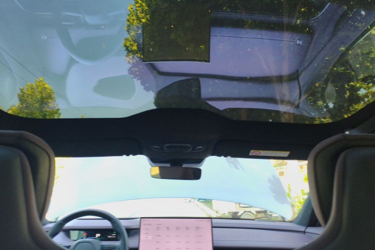 MI SU7 2025 immagine di auto #25