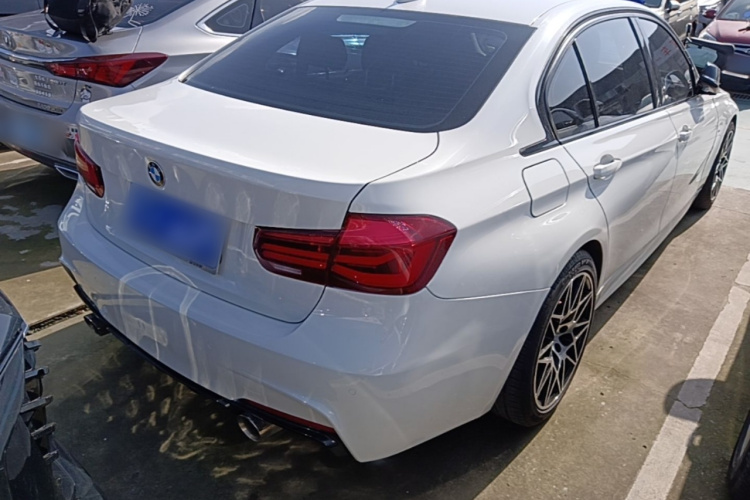 BMW 3 Series 2018 car image #7