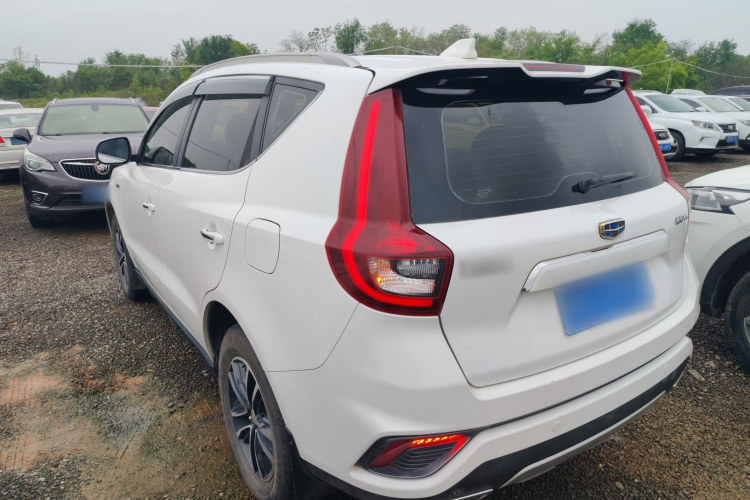 GEELY Vision X6 2019 immagine di auto #5