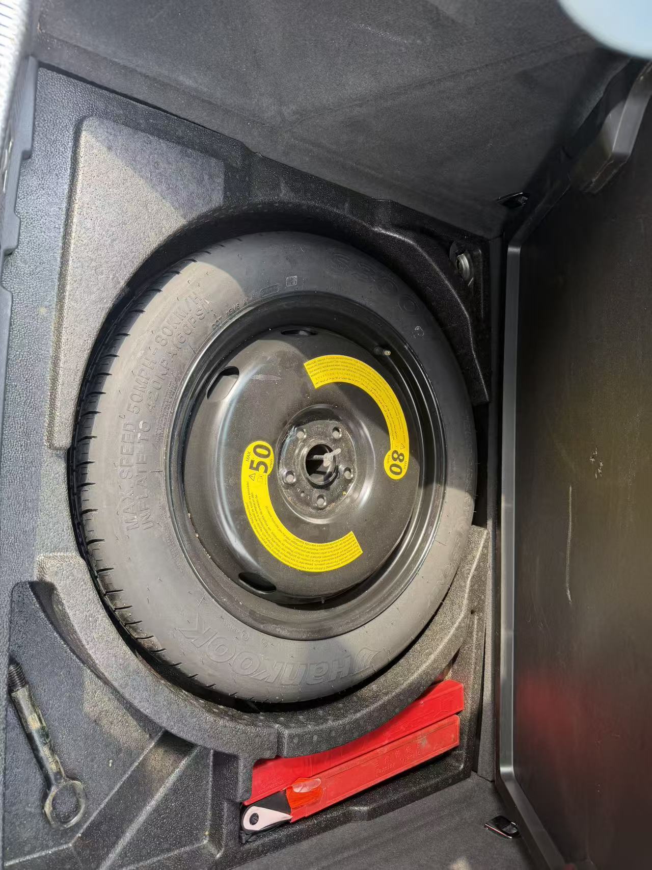 Audi Q3 2013 car image #11