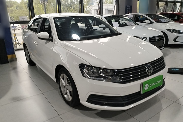 Volkswagen Lavida 2019 car image #4