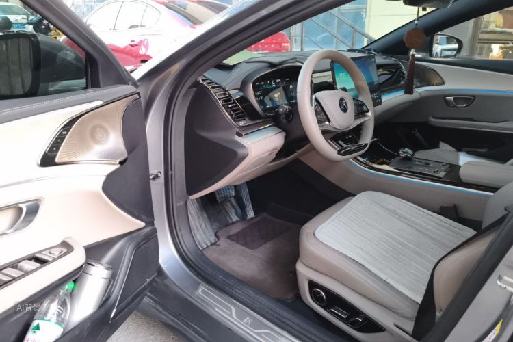 BYD Han 2024 imagem de carro #18