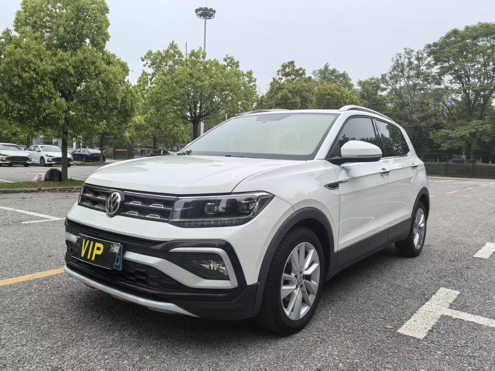 2020 2020 car image