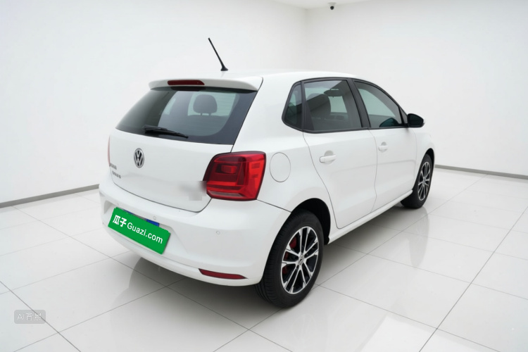Volkswagen Polo 2016 car image #7