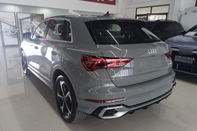 Audi Q3 2025 #5 Audi Q3 2025 car image #5
